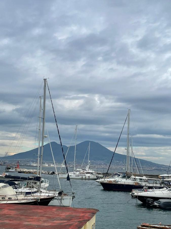 Ropelli Santa Chiara Apartment Naples Luaran gambar